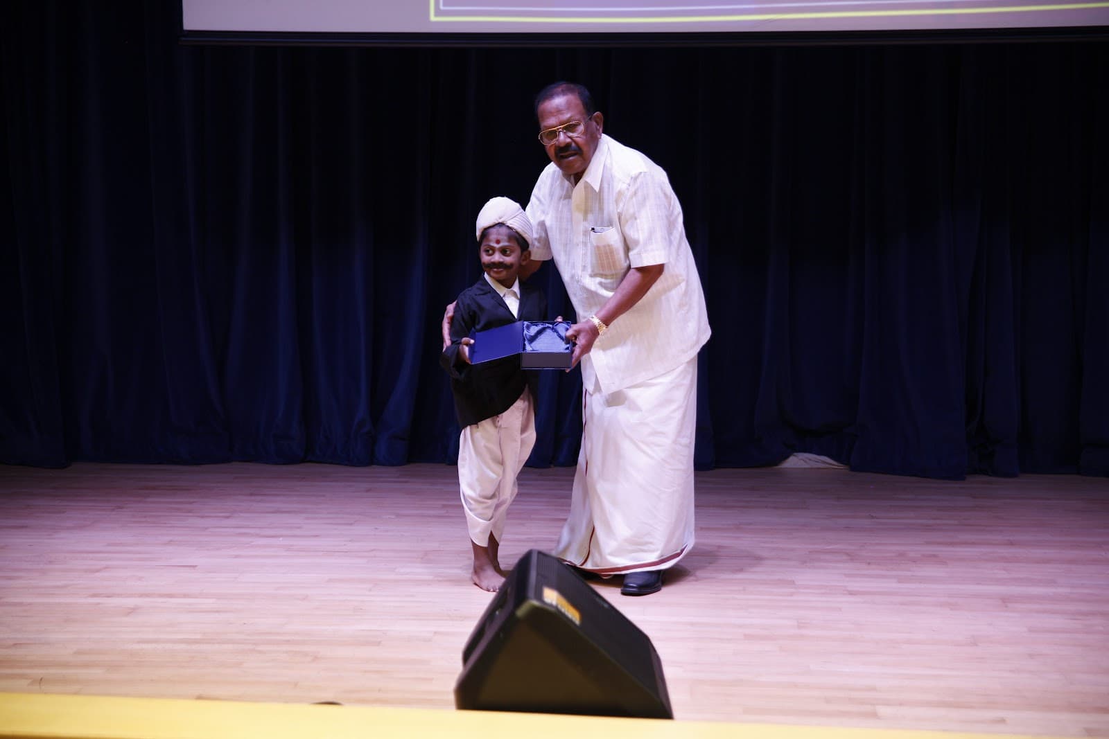 Awards and Prizes Image 9